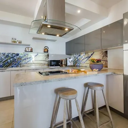 Luxury - Amazing Seaview Mlini