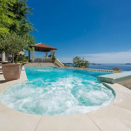 Luxury - Amazing Seaview 度假居 *